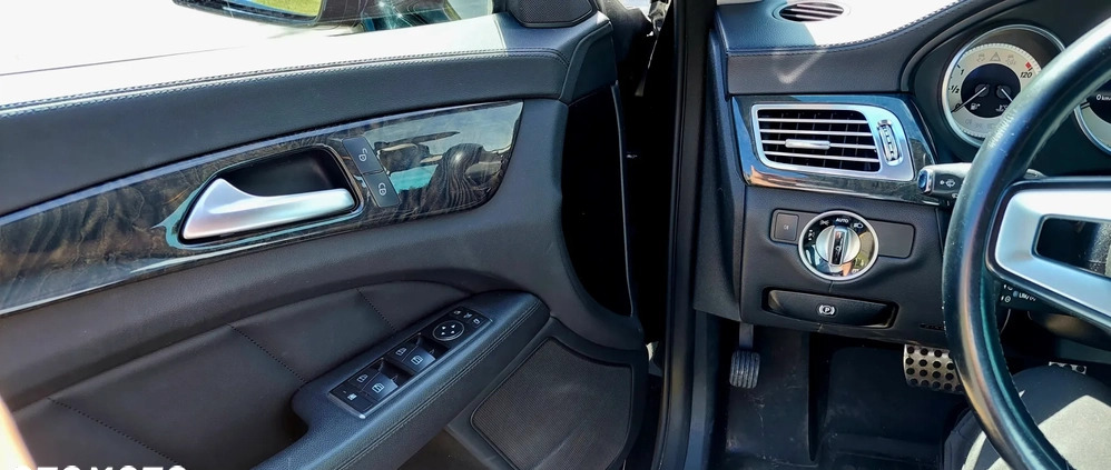 Mercedes-Benz CLS cena 57700 przebieg: 129300, rok produkcji 2012 z Czeladź małe 172
